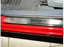 Накладки на пороги Suzuki Swift V /2010-2017, Хэтчбек/. Накладки порогов Сузуки Свифт [NataNiko]